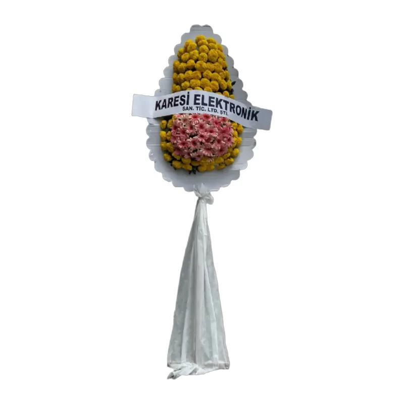 Cinya ve Gerbera ile Hazırlanan Tek Katlı Çelenk