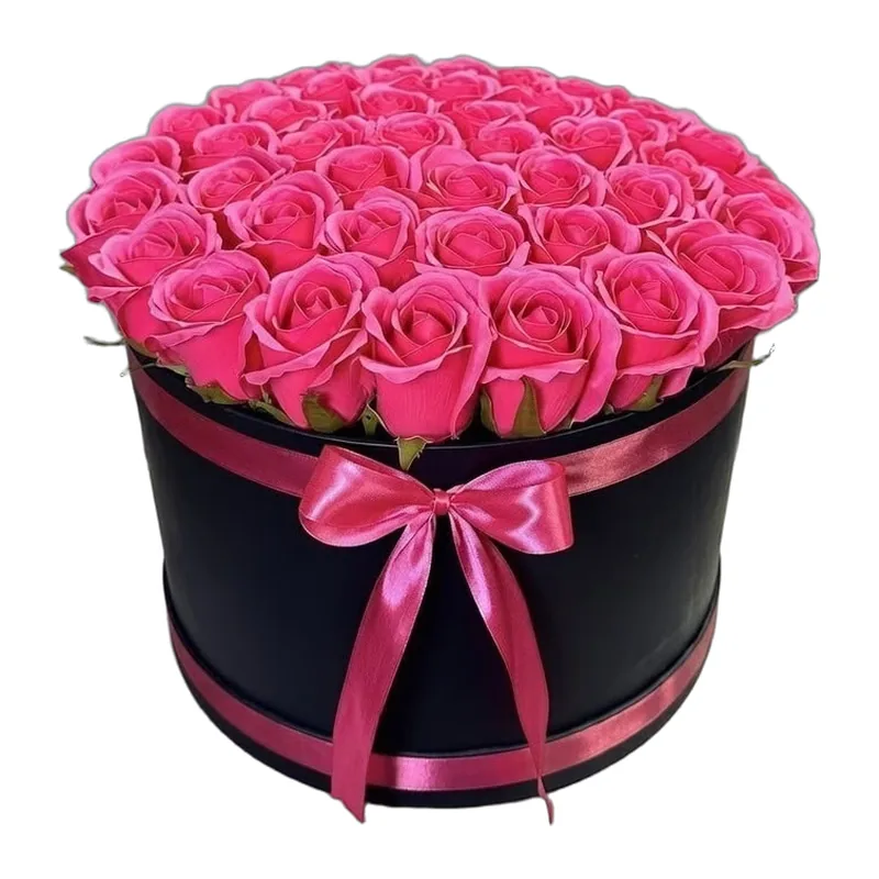 Kutuda Pembe Sonsuz Gül – 1. fotoğraf